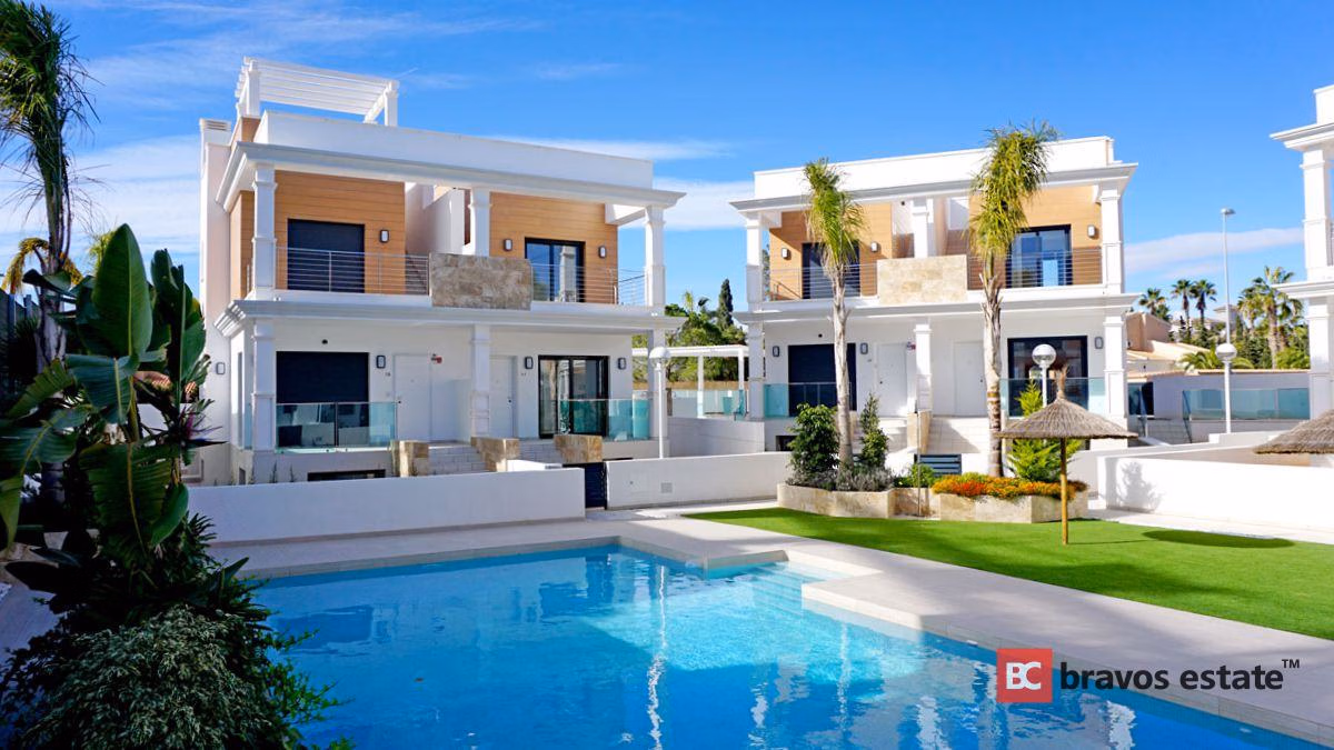 Bungalow Espacioso de 3 Dormitorios en Ciudad Quesada - 5