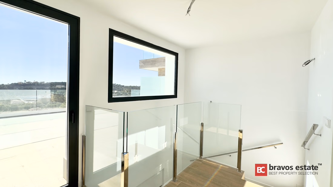 Spacious 3-Bedroom Apartment in Finestrat · 183 m² - 16