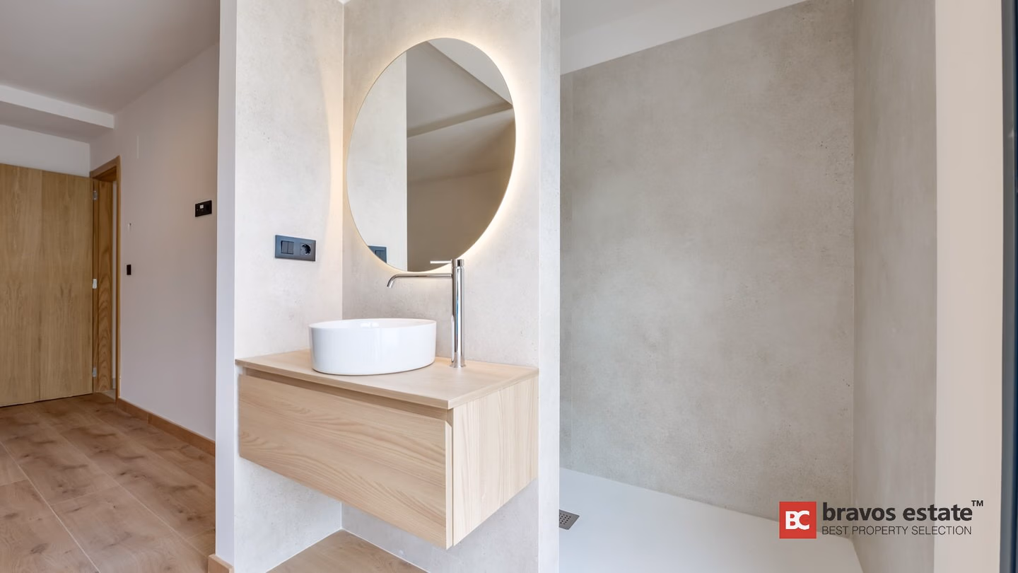 Villa with Elevator and En-Suite Bedrooms in Alfaz del Pi - 22
