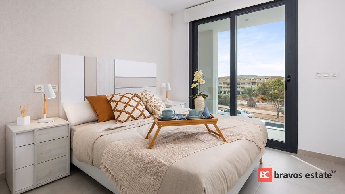 New Build 3-Bedroom Villa in Torrevieja · 213 m² - 17