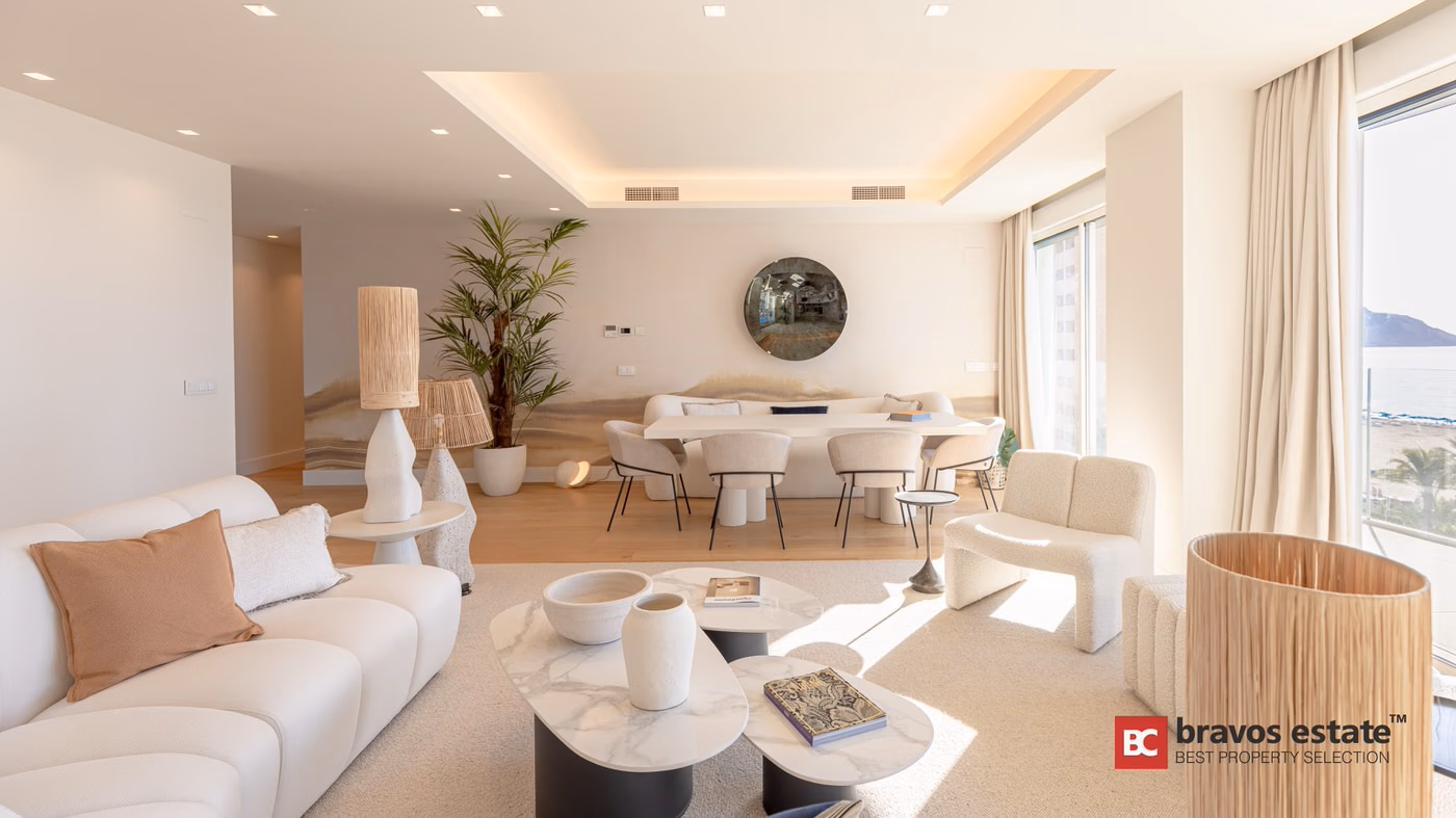 Frontline 2-Bed Apartment on Poniente Beach, Benidorm - 6