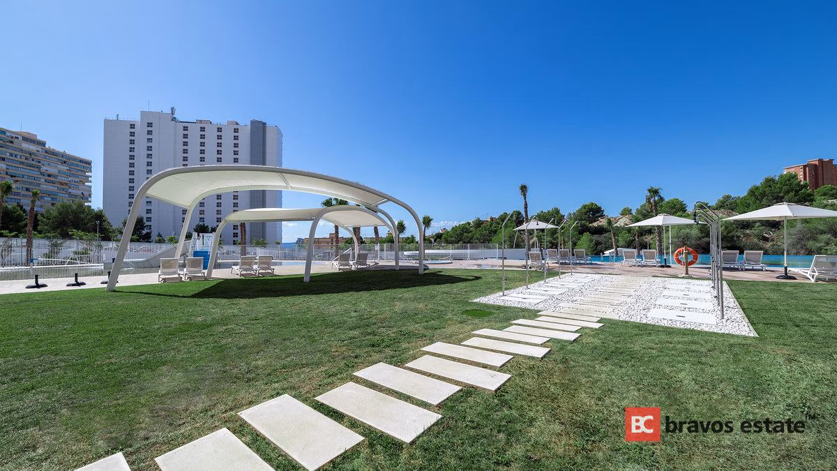 Apartamento Frente al Mar de 3 Dormitorios en Benidorm · 177 m² - 4