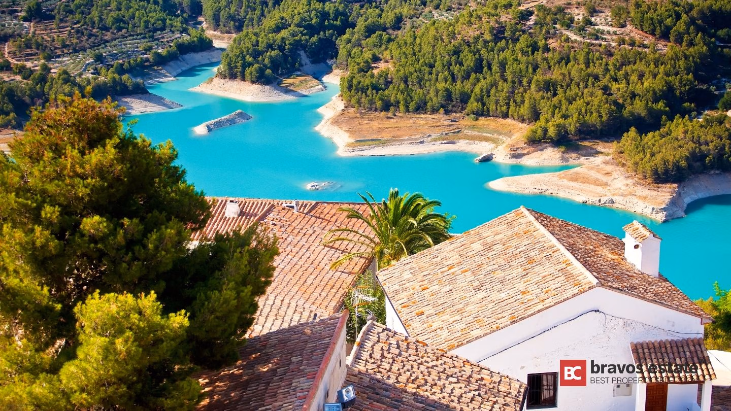 Villa with 140 m² Basement and Solar Power in La Nucía - 40