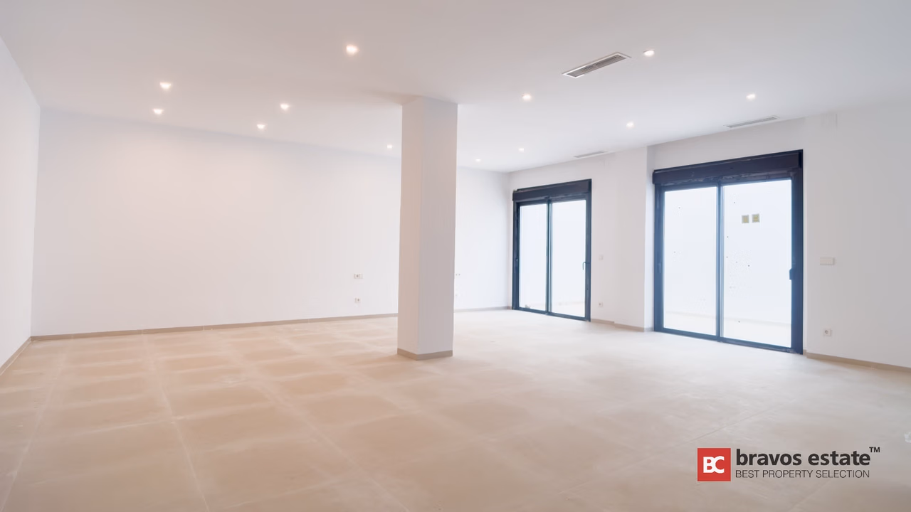 Villa Cerca del Mar de 5 Dormitorios en El Campello · 275 m² - 22