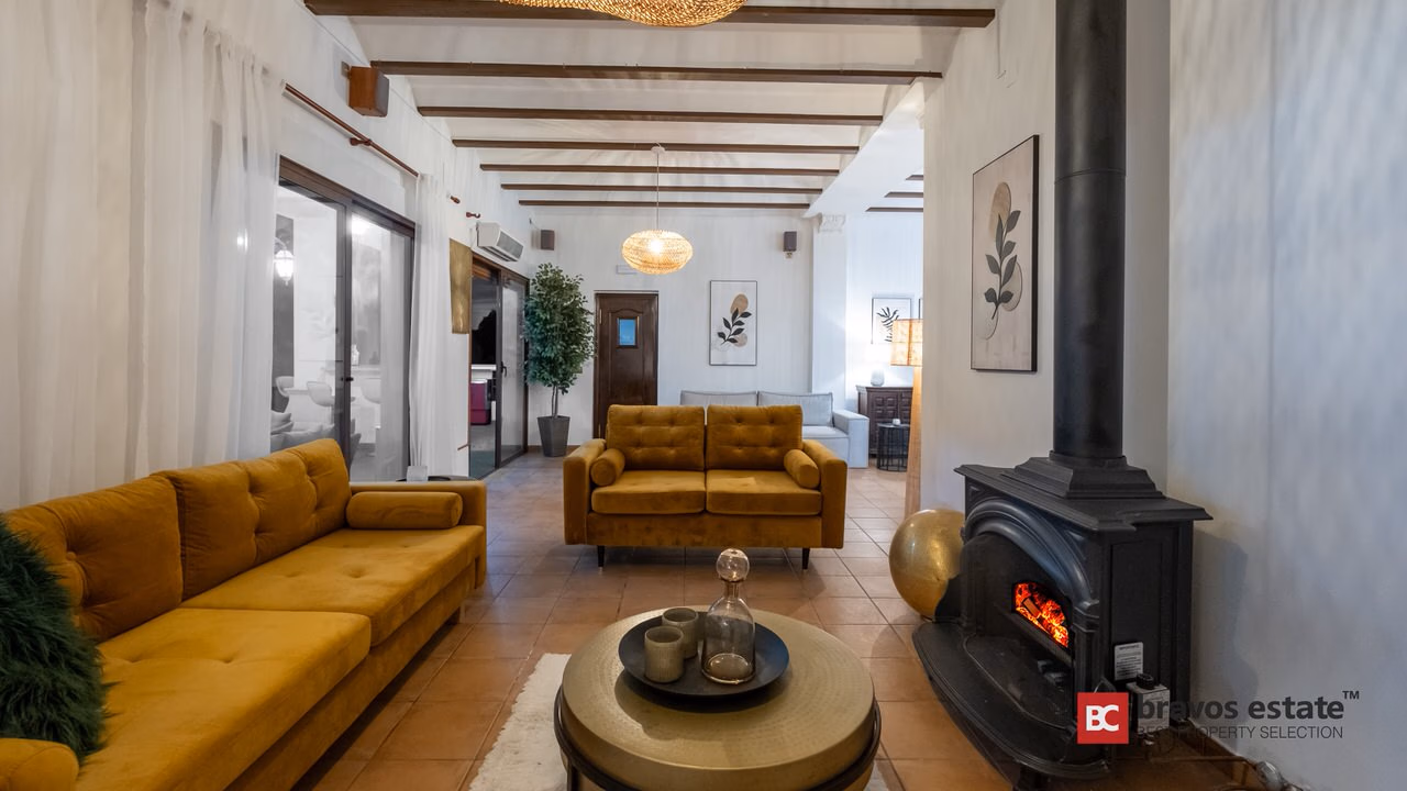Villa De Lujo de 12 Dormitorios en Finestrat - 60