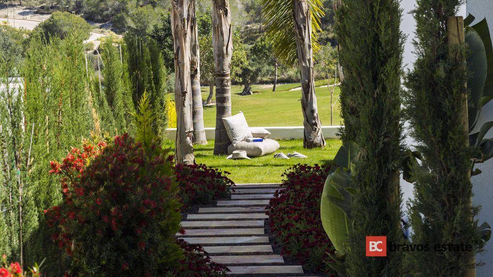 New Build 4-Bedroom Villa in Las Colinas · 236 m² - 14