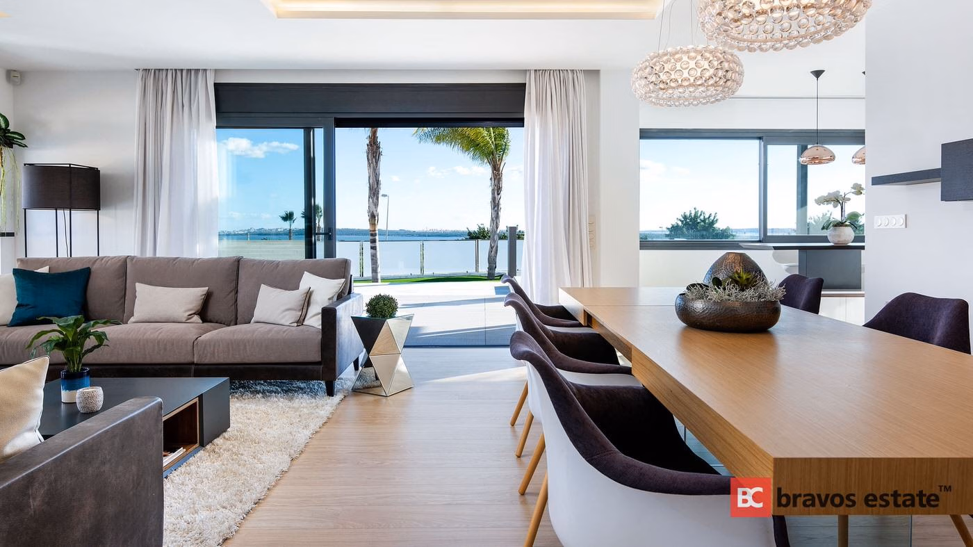 Spacious 5-Bedroom Villa in Ciudad Quesada · 371 m² - 4