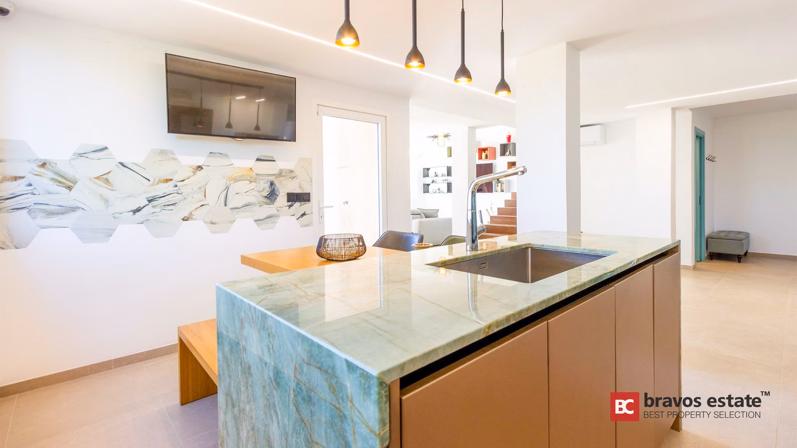Spacious 4-Bedroom Bungalow in Mutxamel - 9