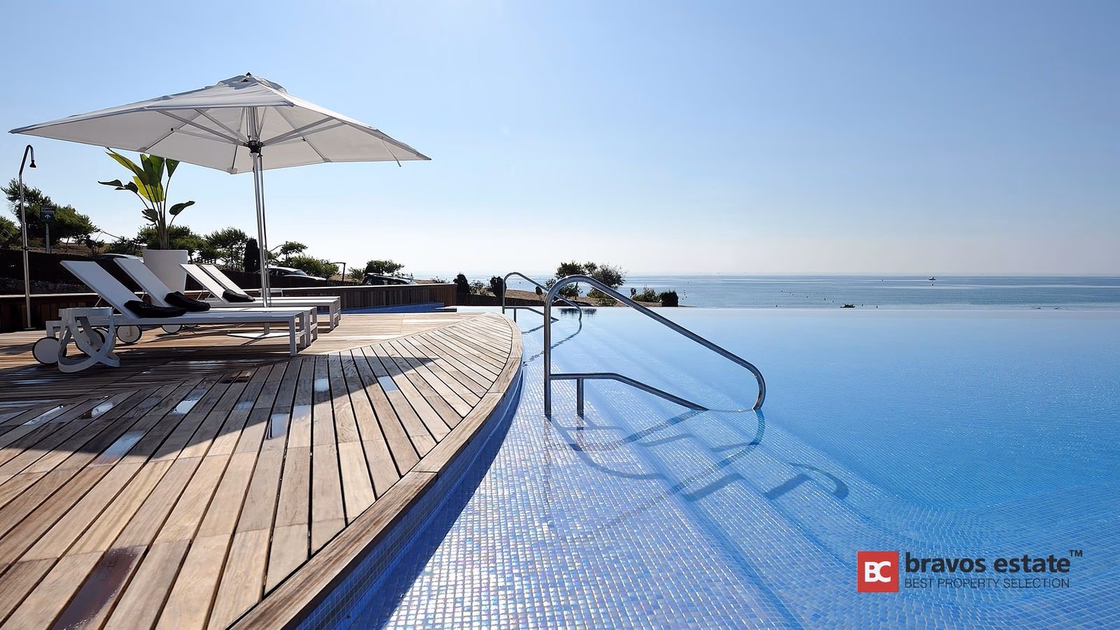 Apartamento Frente al Mar de 2 Dormitorios en Las Colinas - 24
