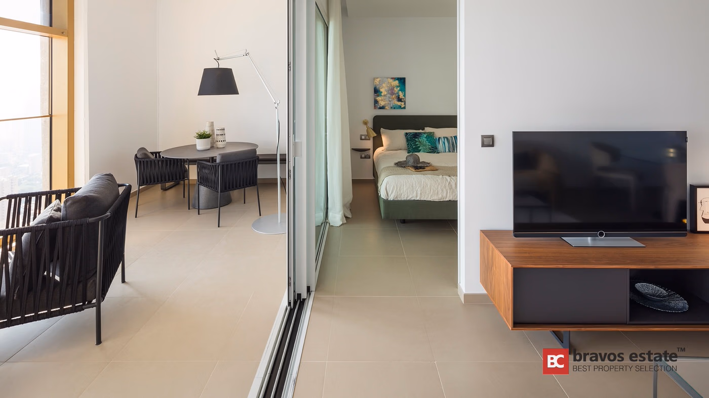 Beachside 2-Bedroom Apartment in Benidorm - 13