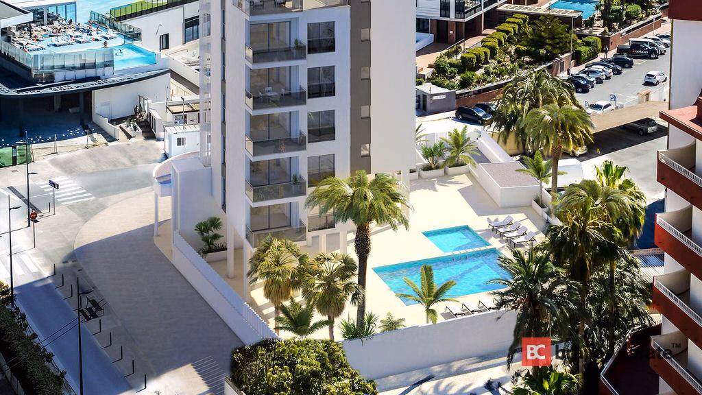Seafront 2-Bedroom Apartment in Calpe · 75 m² - 1