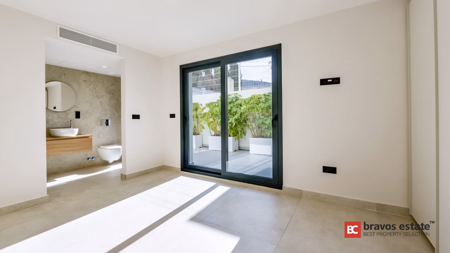 Villa with Elevator and En-Suite Bedrooms in Alfaz del Pi - 18