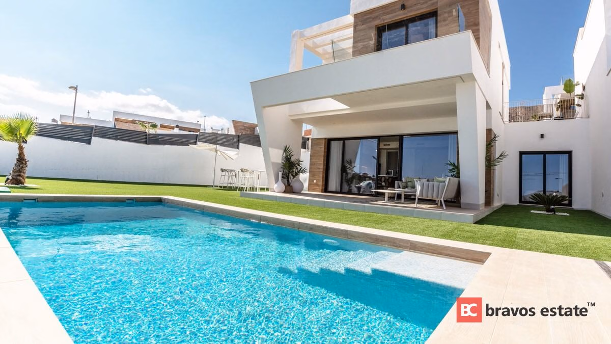 New Build 4-Bedroom Villa in Finestrat · 185 m² - 1
