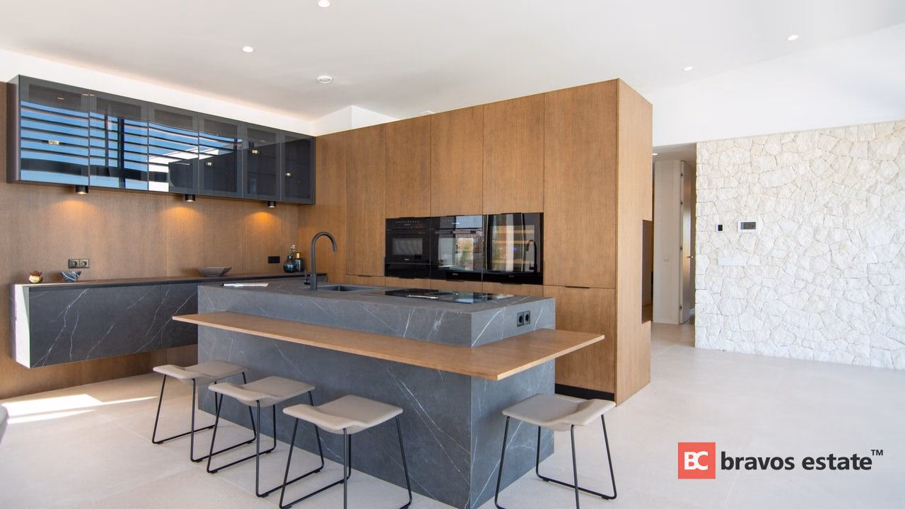 New Build 4-Bedroom Villa in Las Colinas · 210 m² - 15