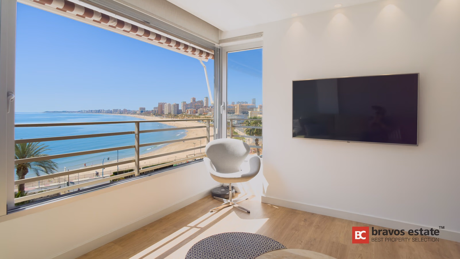 Seafront 2-Bedroom Apartment in El Campello - 1