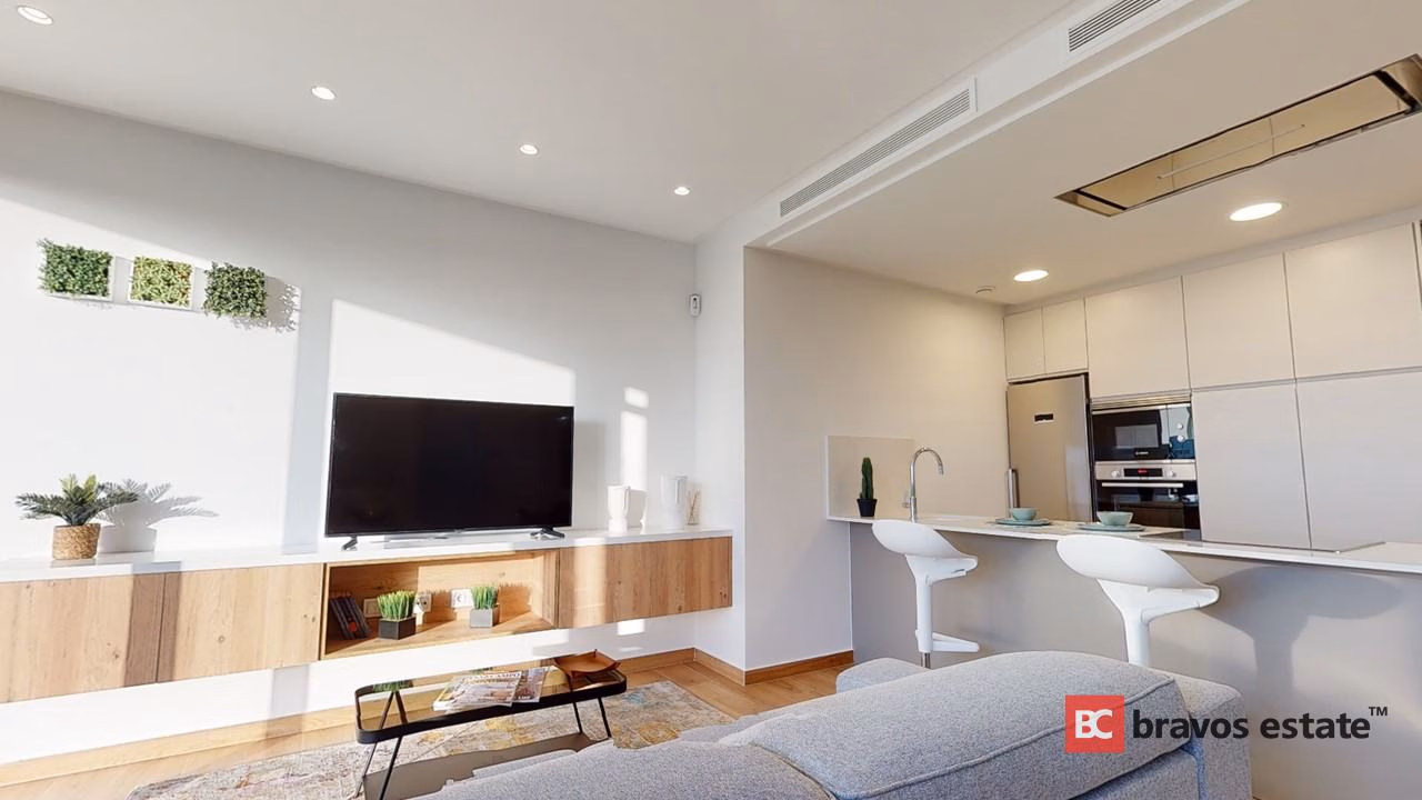 Beachside 4-Bedroom Villa in El Campello · 220 m² - 14