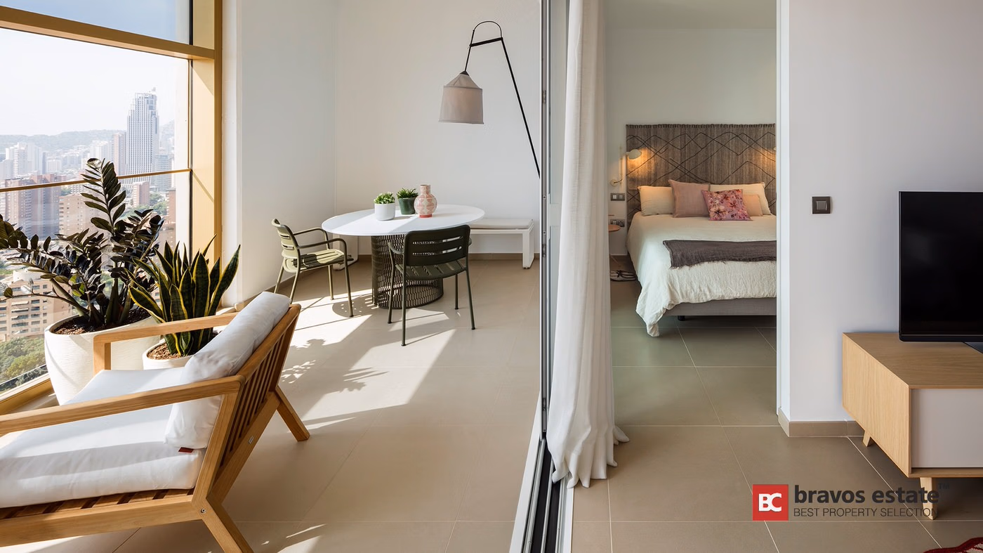 Beachside 2-Bedroom Apartment in Benidorm - 20