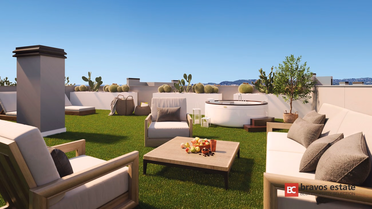 Beachside 3-Bedroom Apartment in Javea - 8