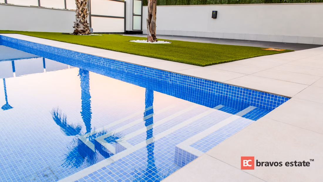 Spacious 3-Bedroom Villa in Finestrat · 282 m² - 4