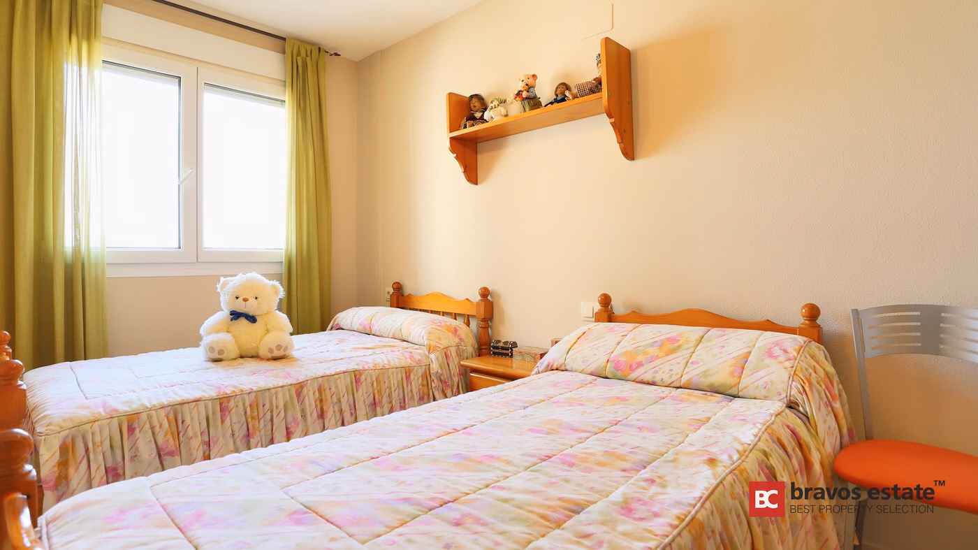 Beachside 3-Bedroom Apartment in El Campello - 8