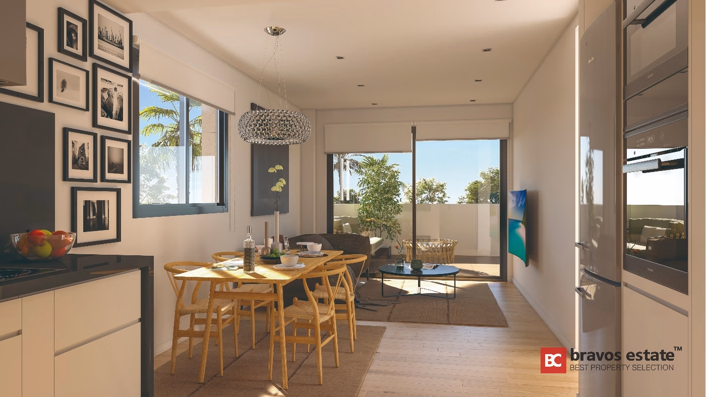 Beachside 2-Bedroom Apartment in Arenales del Sol · 89 m² - 5