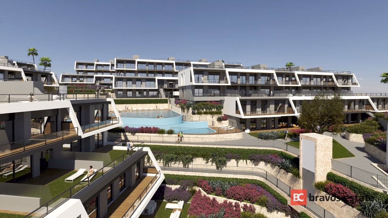 Beachside 2-Bedroom Apartment in Arenales del Sol - 17