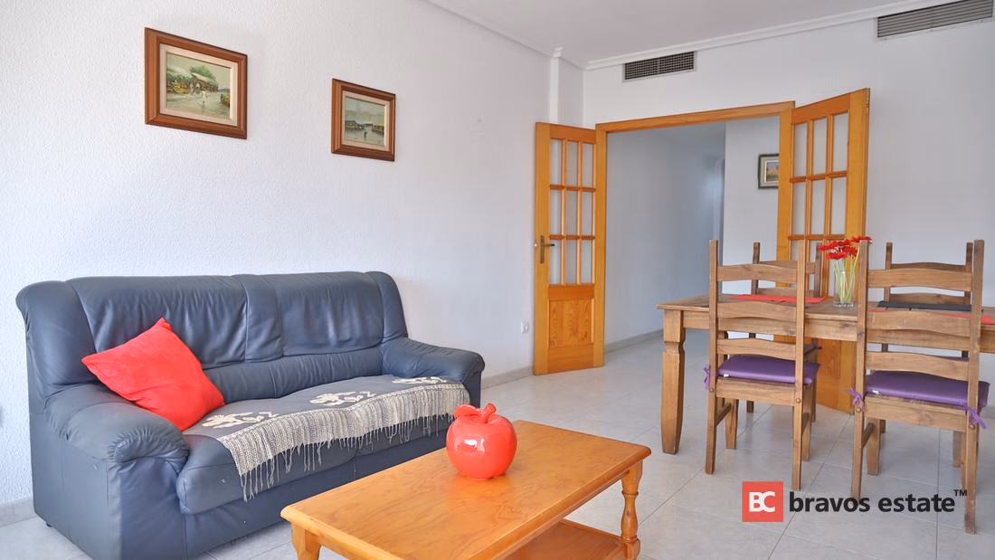 Seafront 3-Bedroom Apartment in El Campello · 90 m² - 3