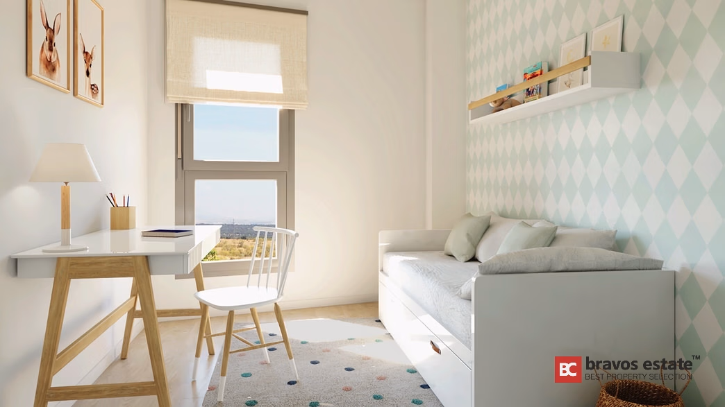 Beachside 3-Bedroom Apartment in Alicante - 8