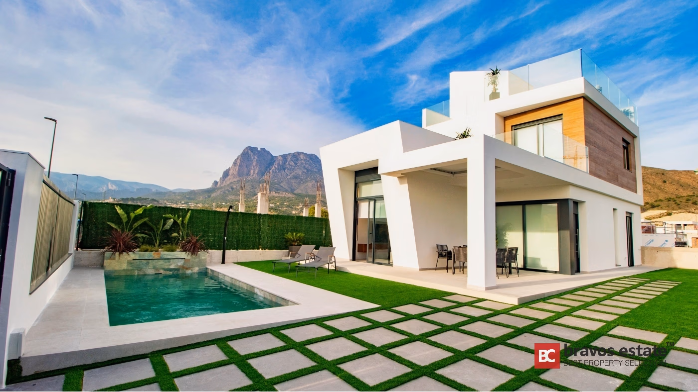 Villa de Obra Nueva de 3 Dormitorios en Finestrat - 1