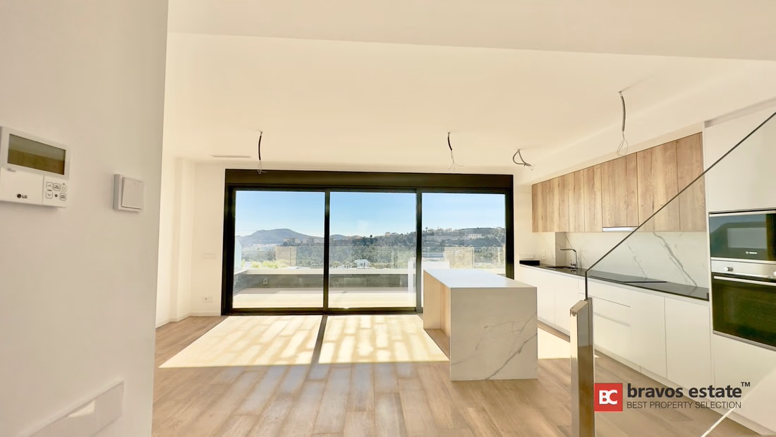 Spacious 3-Bedroom Apartment in Finestrat · 183 m² - 10