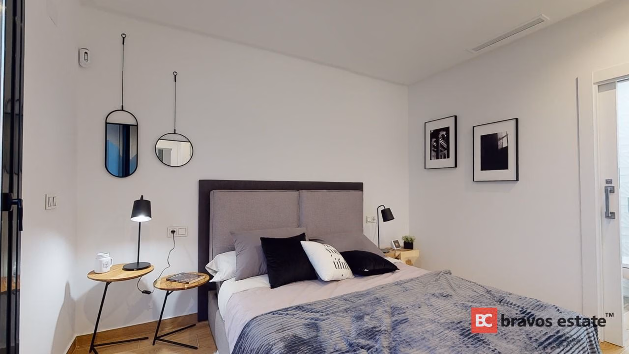 Beachside 4-Bedroom Villa in El Campello · 220 m² - 20