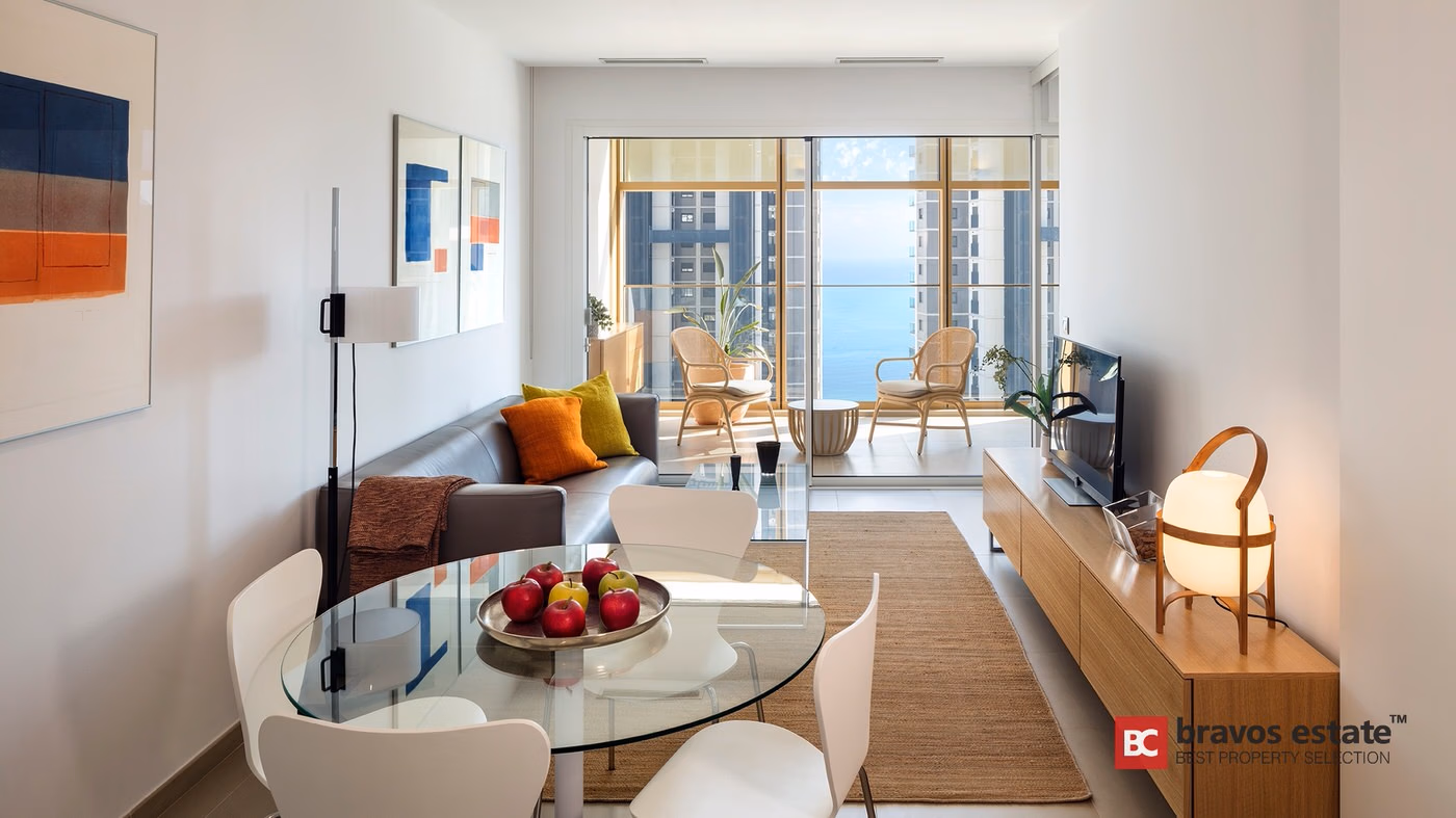 Beachside 2-Bedroom Apartment in Benidorm - 16