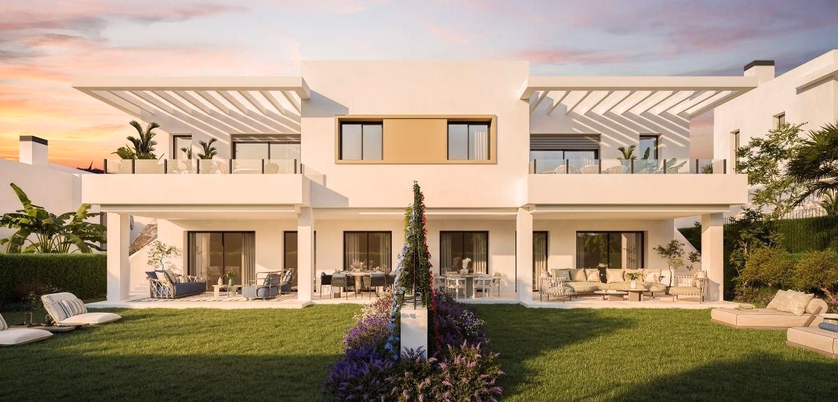 Apron — New Semi-Detached Houses with Private Gardens in Estepona 1