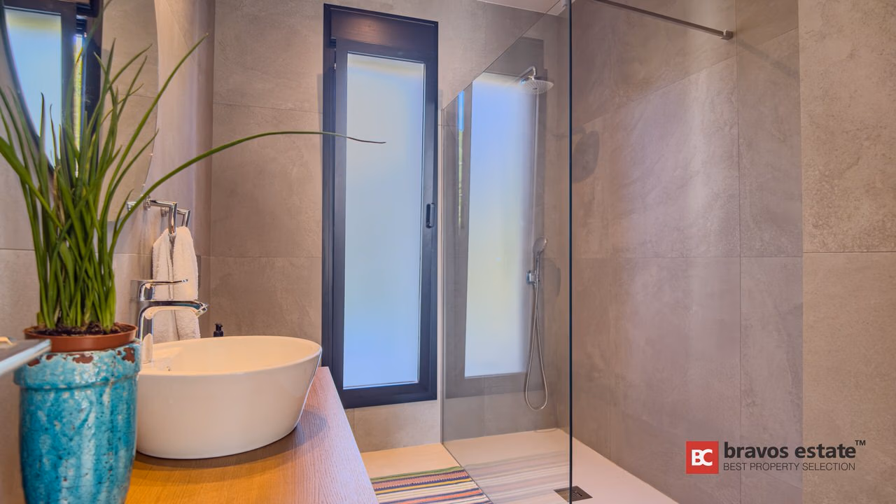 Spacious 3-Bedroom Villa in Finestrat - 17