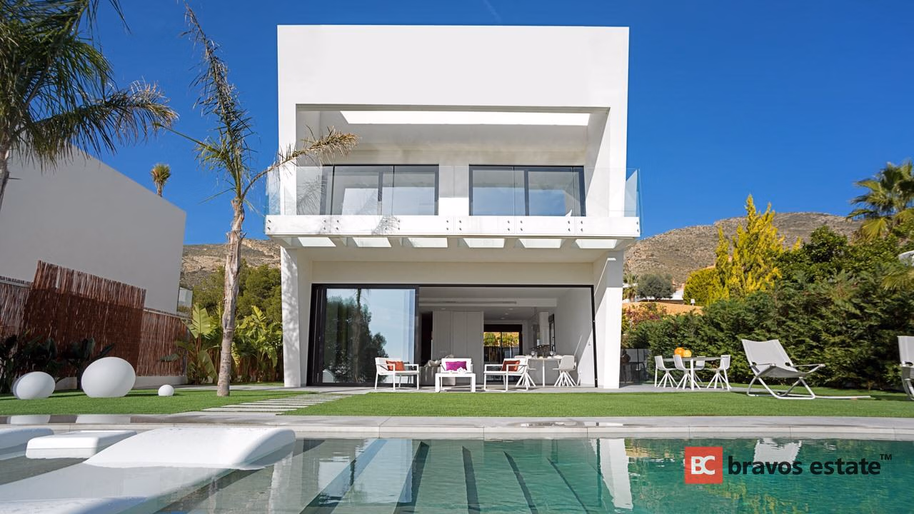 New Build 3-Bedroom Villa in Finestrat · 246 m² - 19
