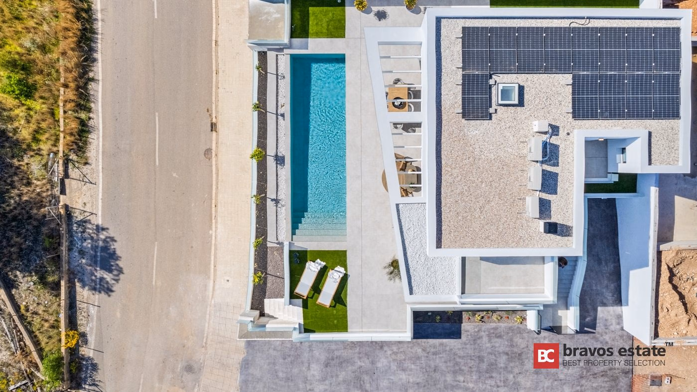 Villa with 140 m² Basement and Solar Power in La Nucía - 37