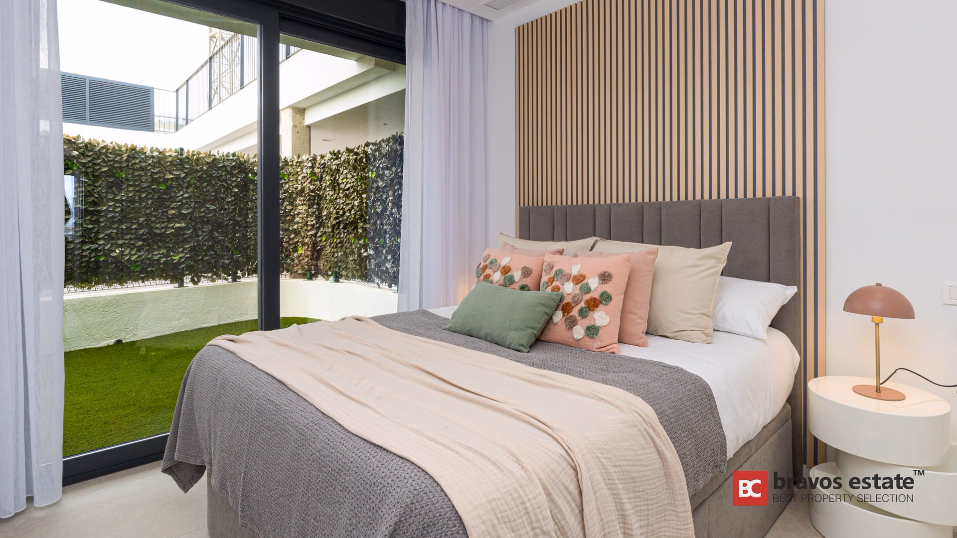 Apartamento de 3 Dormitorios con Vistas al Mar y al Skyline, Finestrat - 11