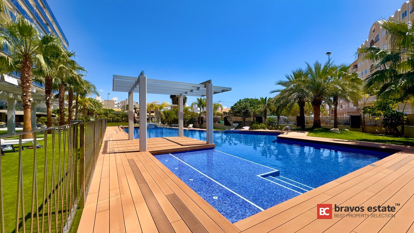 Seafront 2-Bedroom Apartment in El Campello · 79 m² - 2