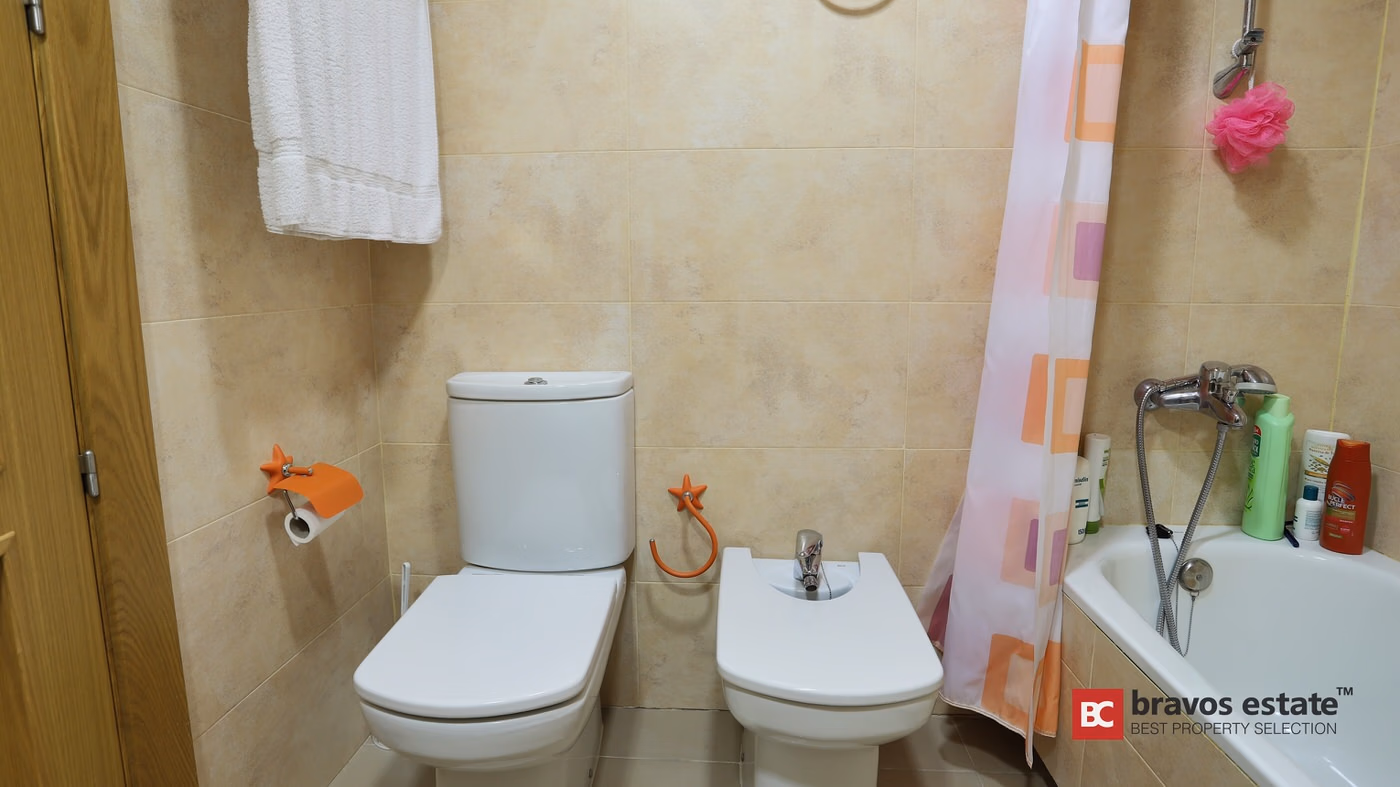 Beachside 3-Bedroom Apartment in El Campello - 16