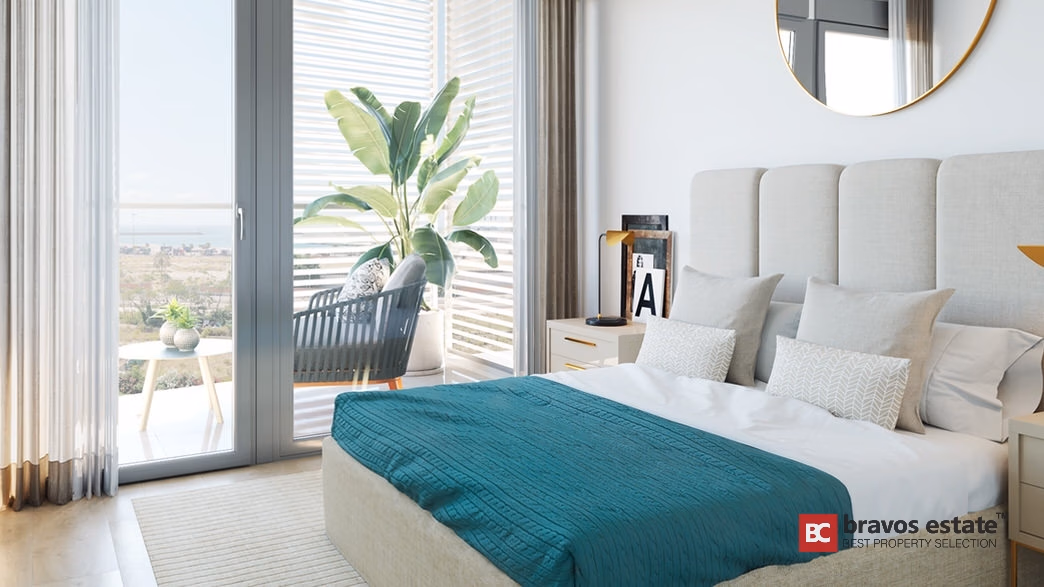 Beachside 3-Bedroom Apartment in Alicante - 7