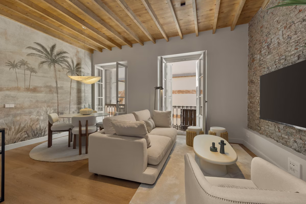 Coronado 4 — 1-Bedroom Apartment and 3-Bedroom Penthouse Duplex in Málaga’s Historic Centre 1