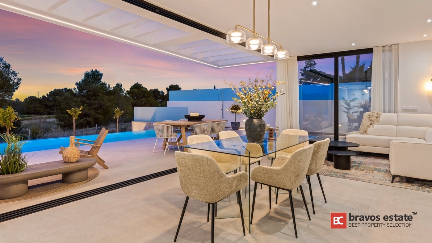 Villa with 140 m² Basement and Solar Power in La Nucía - 26