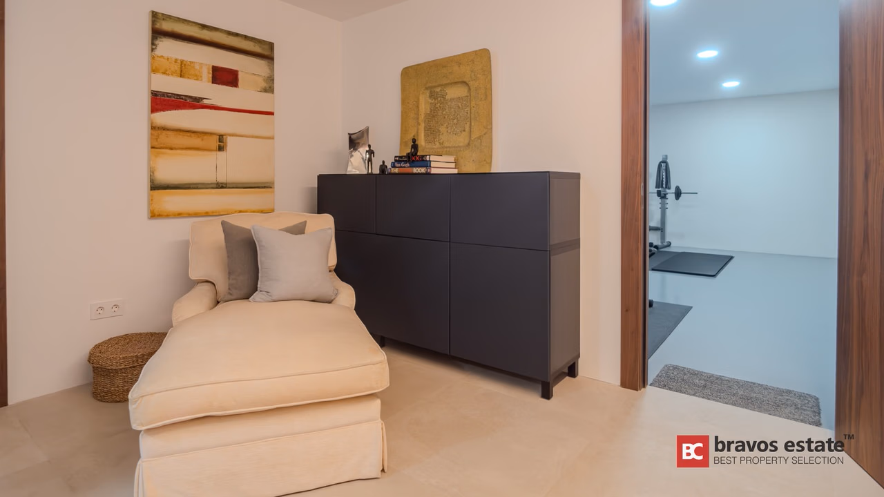 Spacious 3-Bedroom Villa in Finestrat - 29