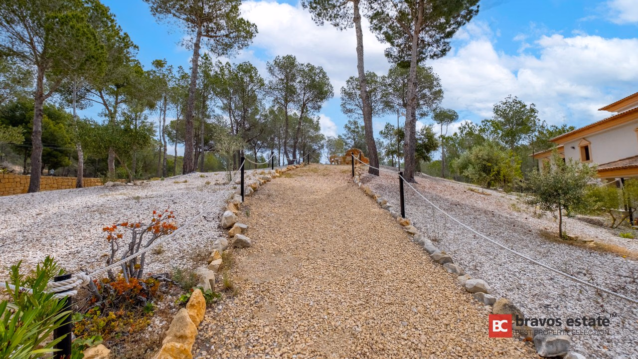 Villa De Lujo de 12 Dormitorios en Finestrat - 71