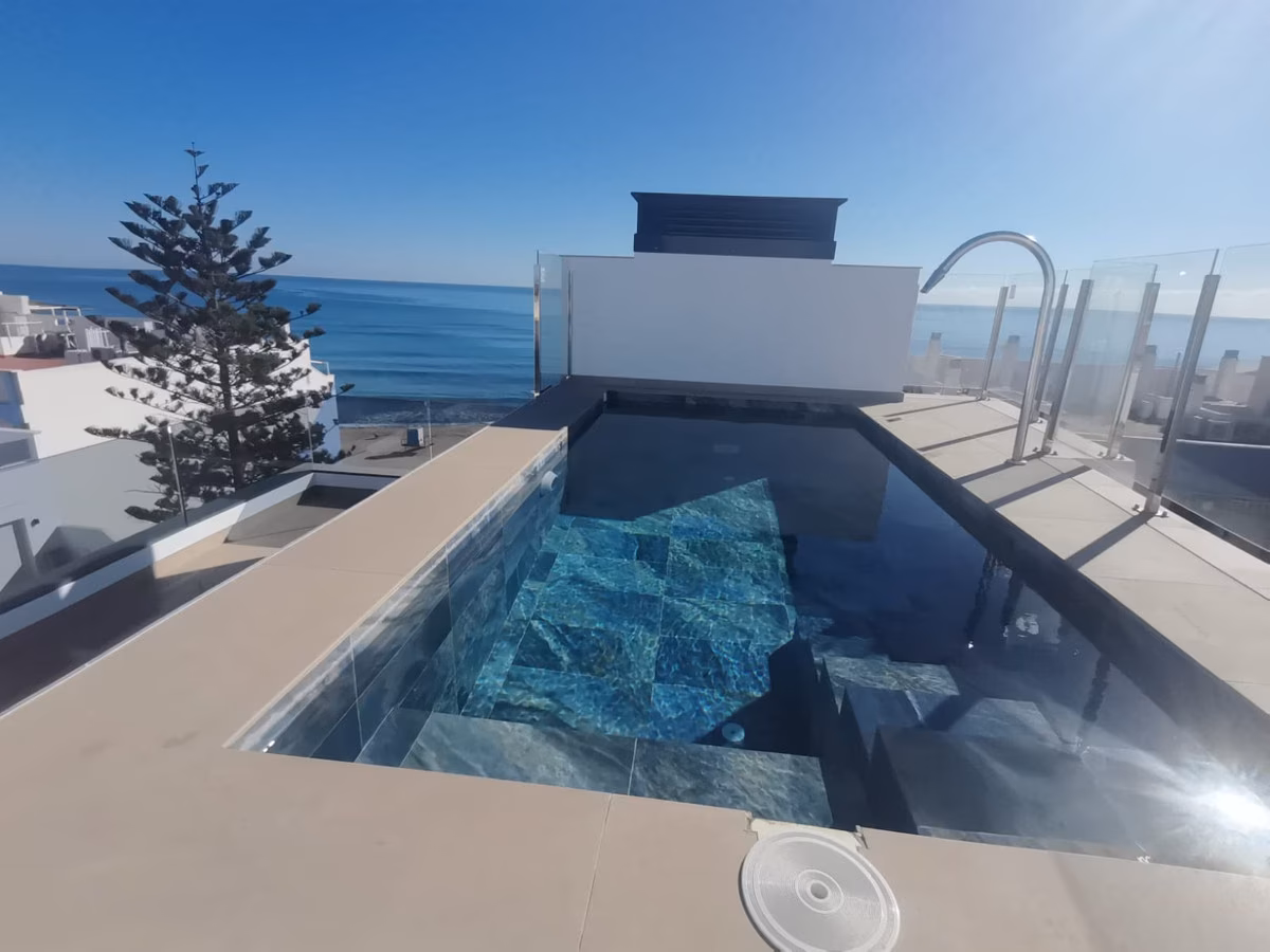 Del Mar II — 1 and 2-Bedroom Penthouses at Playa de los Locos, Torrevieja 1