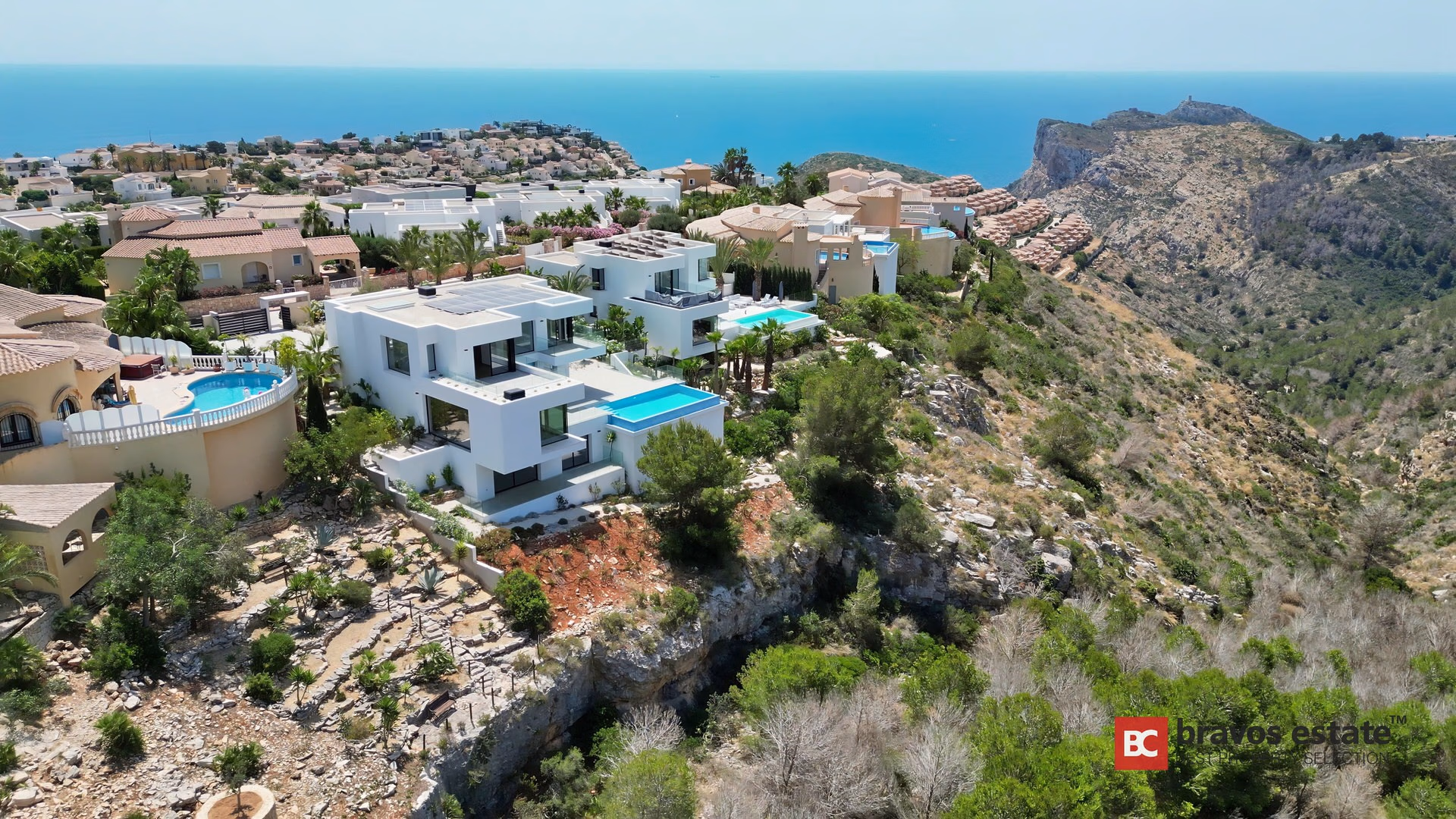 Villa De Lujo de 3 Dormitorios en Cumbre del Sol - 2