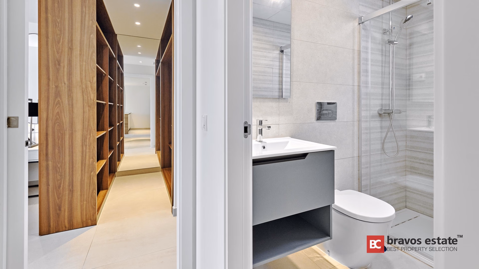 Seafront 2-Bedroom Apartment in Torrevieja - 18