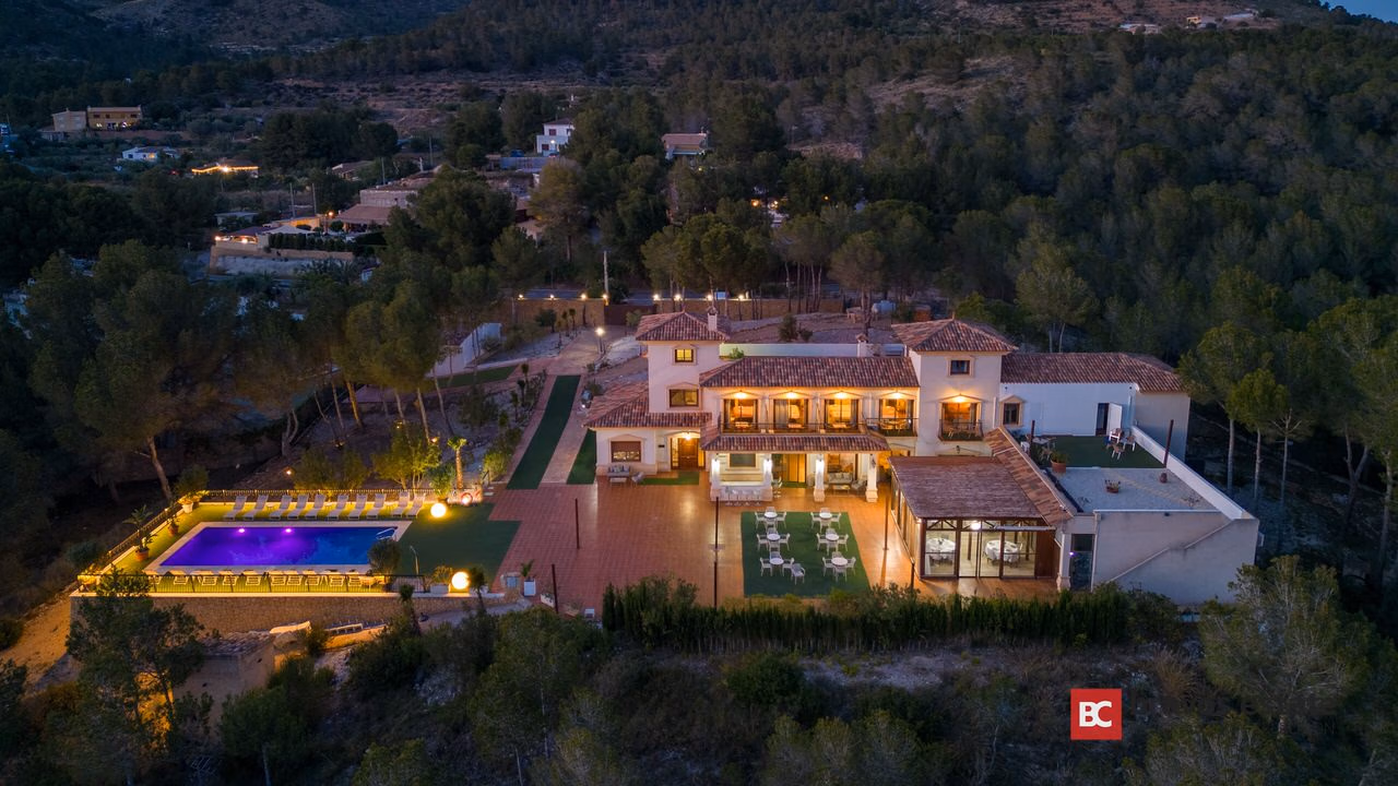 Villa De Lujo de 12 Dormitorios en Finestrat - 12