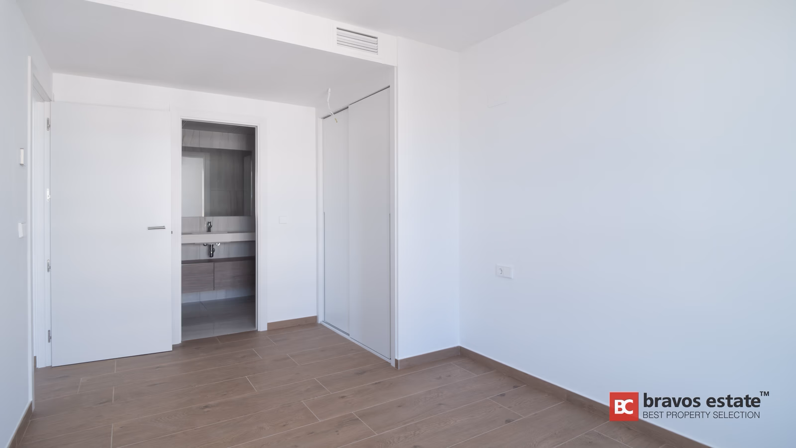 Apartamento de 3 Dormitorios en Primera Línea, Villajoyosa - 13