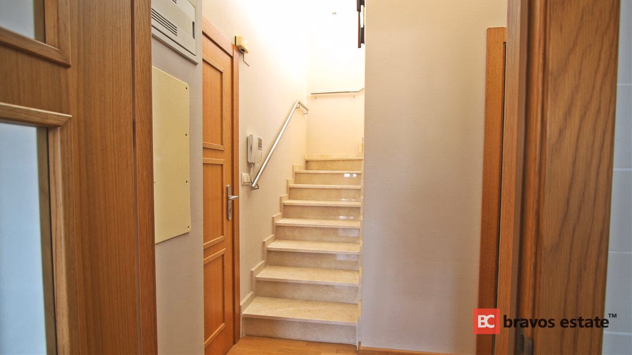 Beachside 4-Bedroom Apartment in El Campello · 141 m² - 3